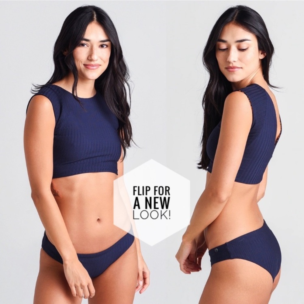 MAAJI Set - Camsu Short Sleeve Crop Bikini Top & Sublime Cheeky Bottoms M/S - Picture 6 of 16
